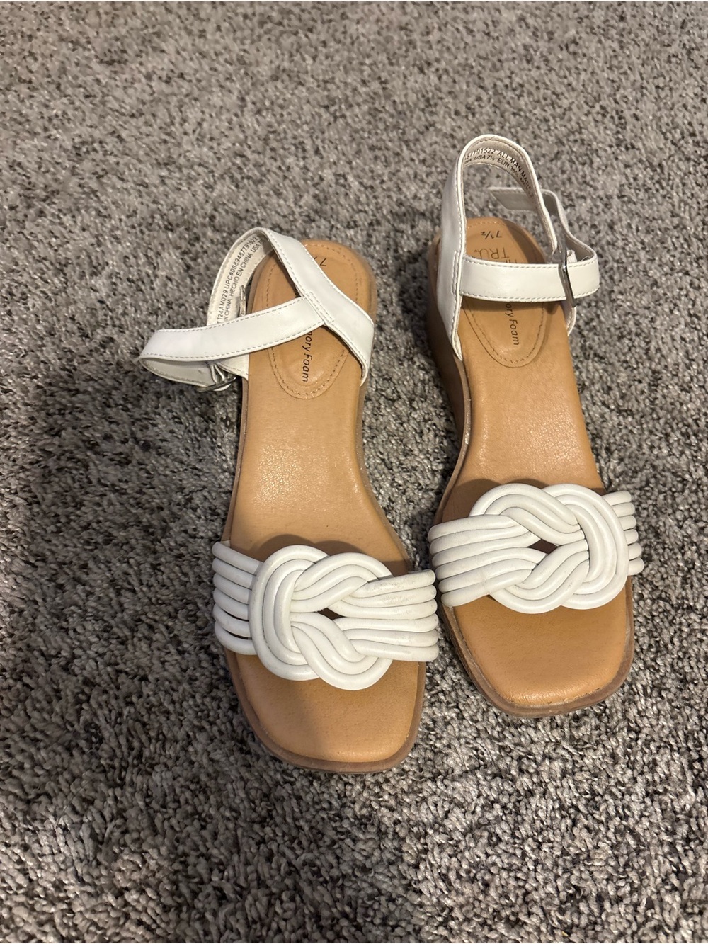 White Knot-Front Women's Sandals - Unbranded